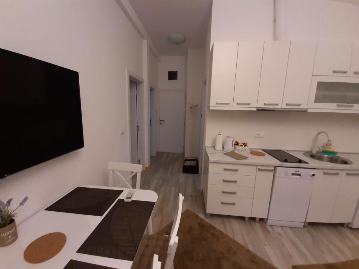 Apartment Queen Белград Экстерьер фото